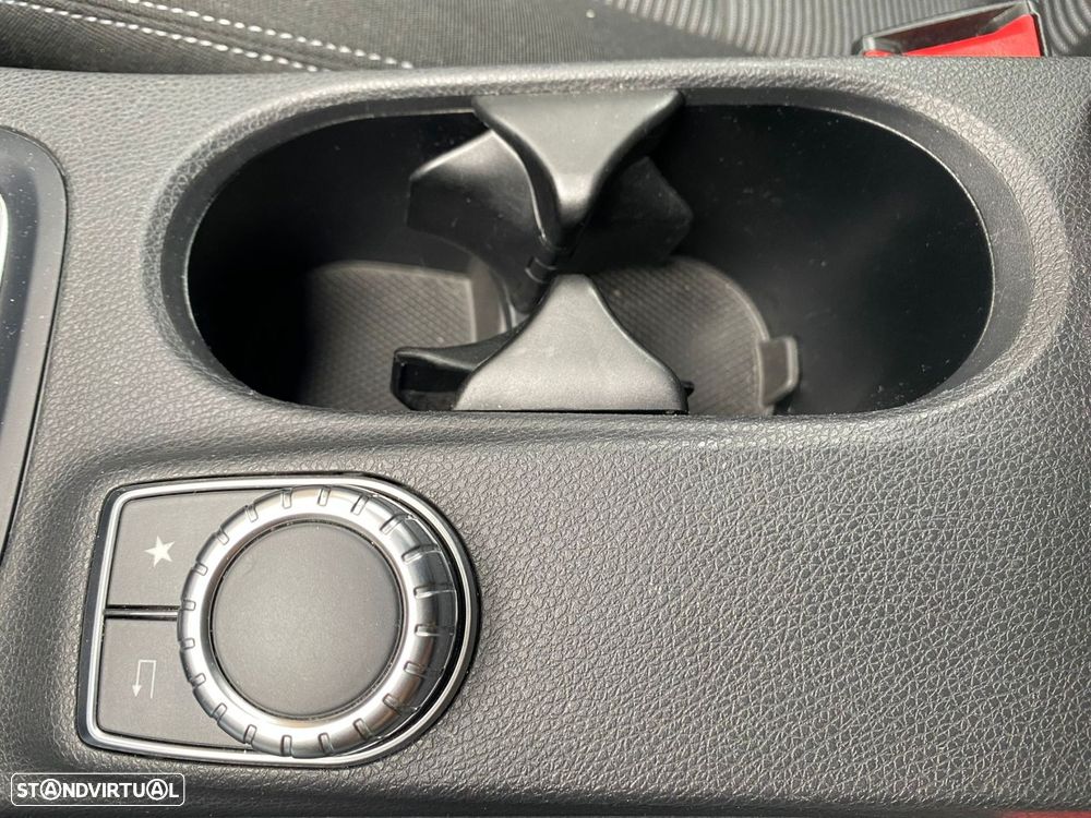 Mercedes-Benz B 180 d Style - 32