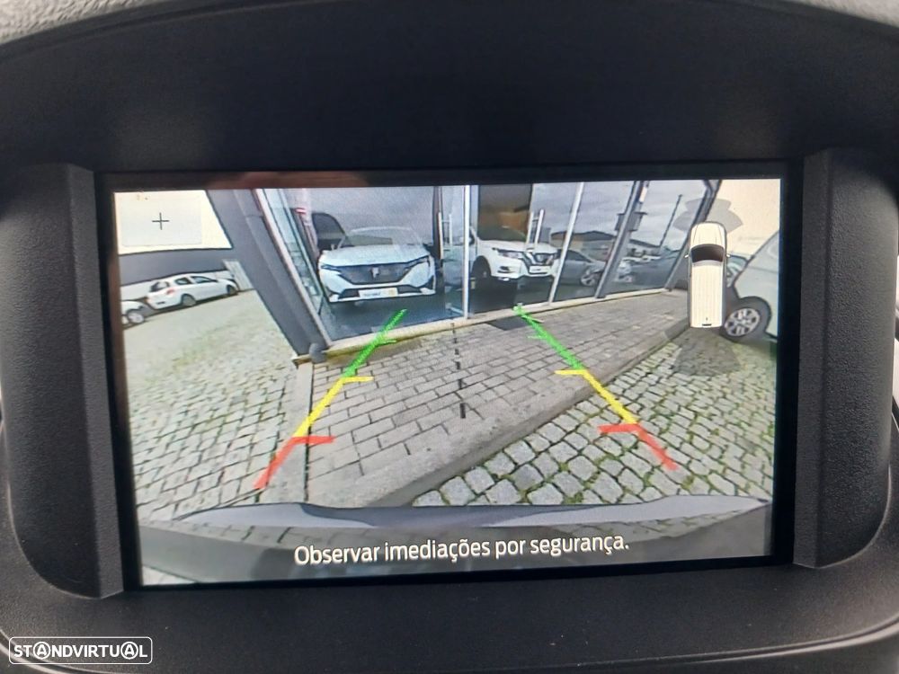 Ford Transit Courier sport - 12