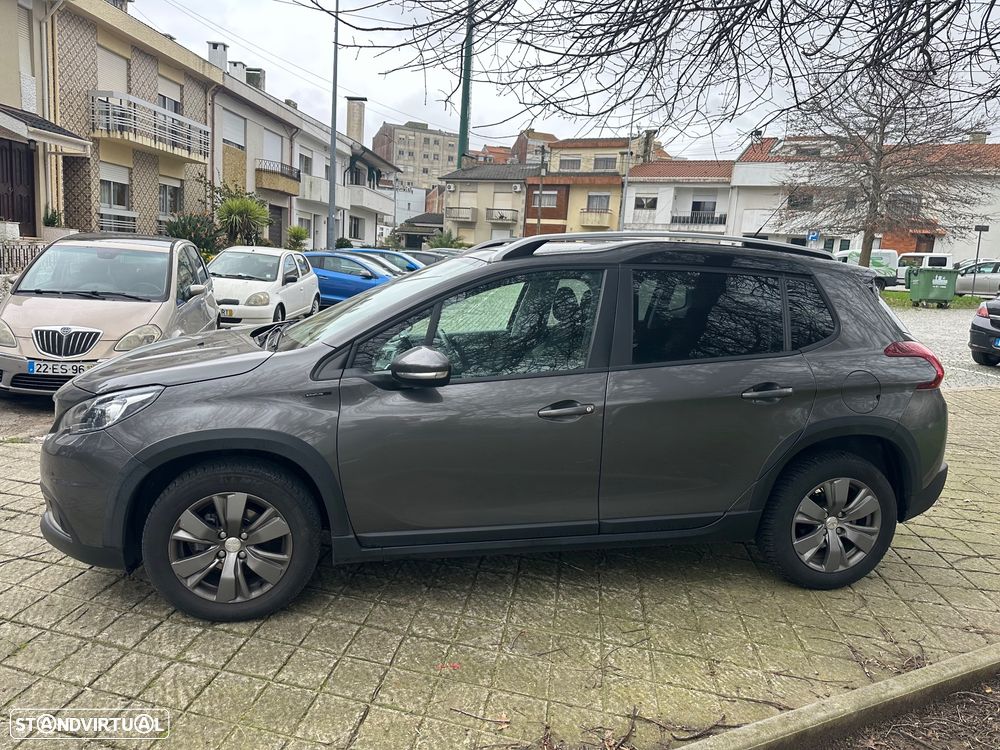 Peugeot 2008 1.2 PureTech Allure - 3