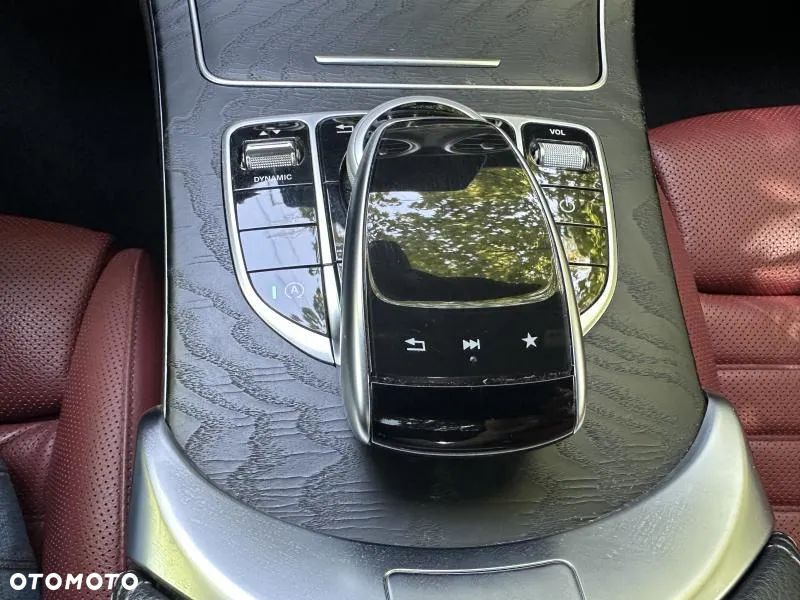 Mercedes-Benz Klasa C 300 9G-TRONIC Avantgarde - 17