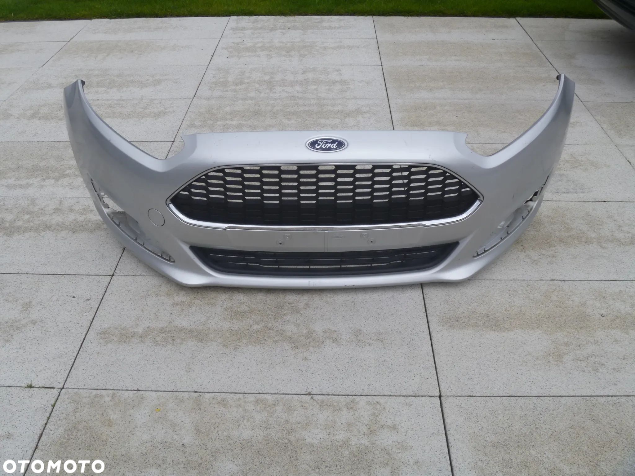 FORD FIESTA MK7 ZDERZAK PRZEDNI ATRAPA  ORYGINAŁ - 1