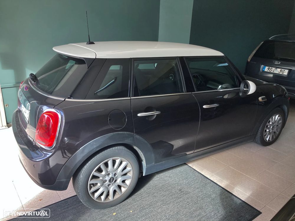 MINI 5 Portas Cooper D - 2