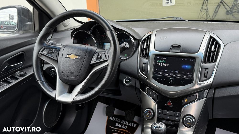 Chevrolet Cruze - 14