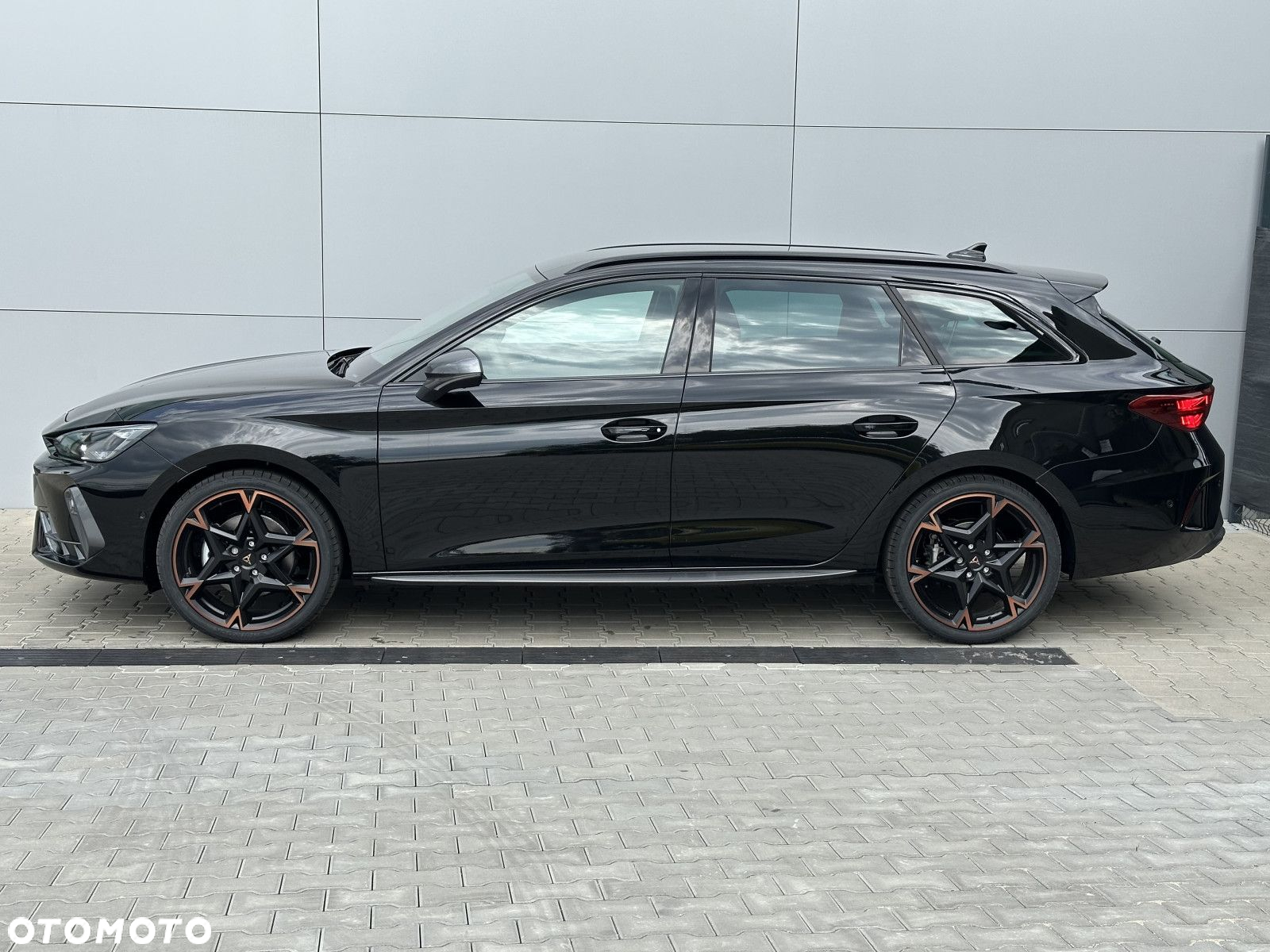Cupra Leon Sportstourer - 8