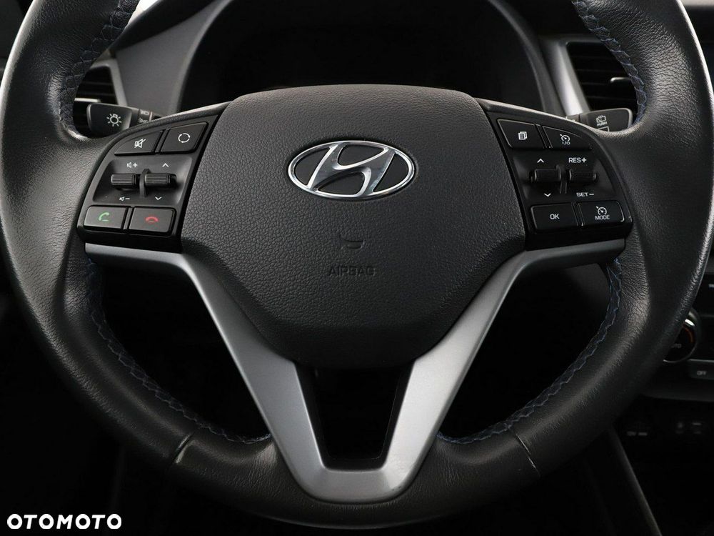 Hyundai Tucson 1.7 CRDI BlueDrive Style 2WD - 22