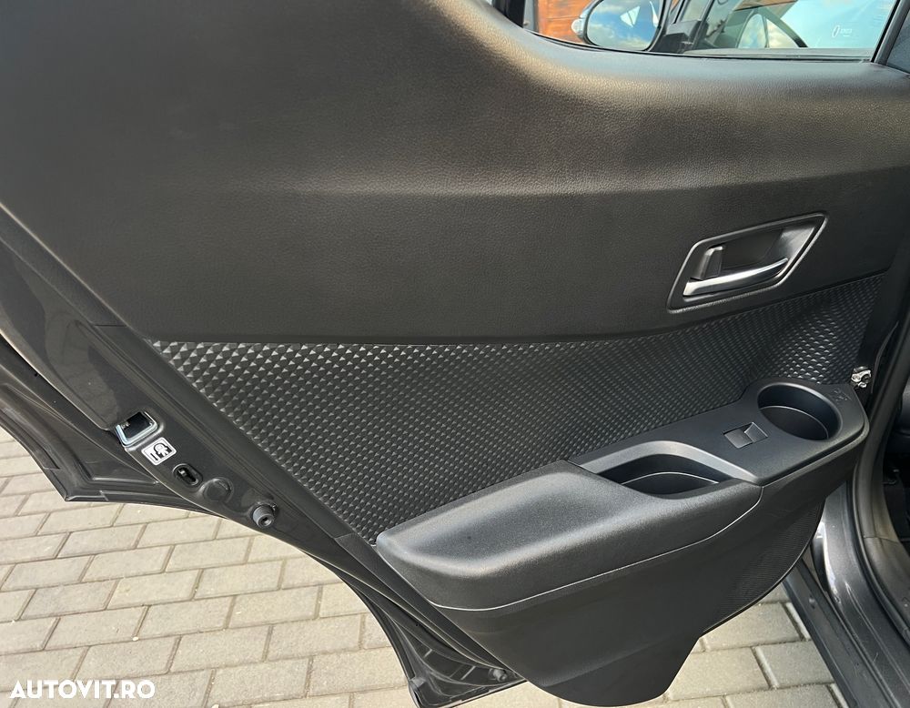 Toyota C-HR 1.8 HSD 122 CP 4x2 CVT Style - 19