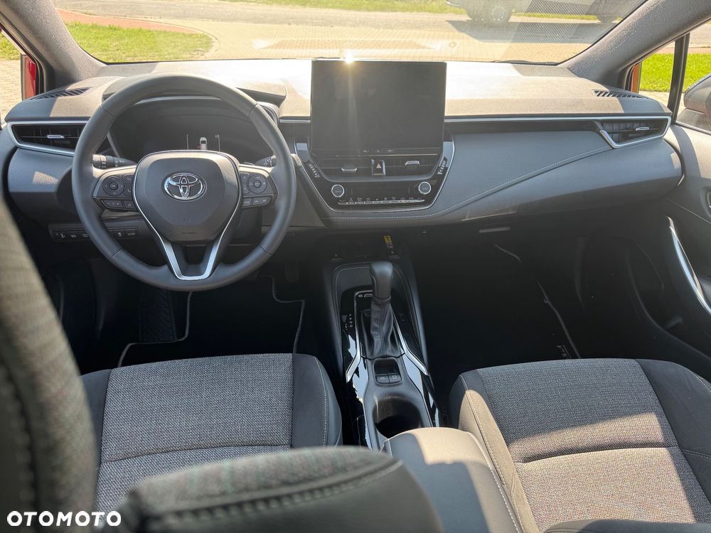 Toyota Corolla 2.0 Hybrid Executive - 10