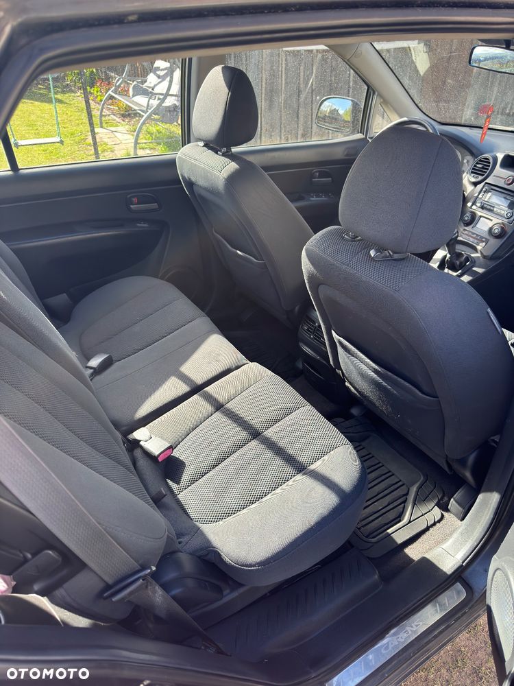 Kia Carens 2.0 CVVT EX - 11