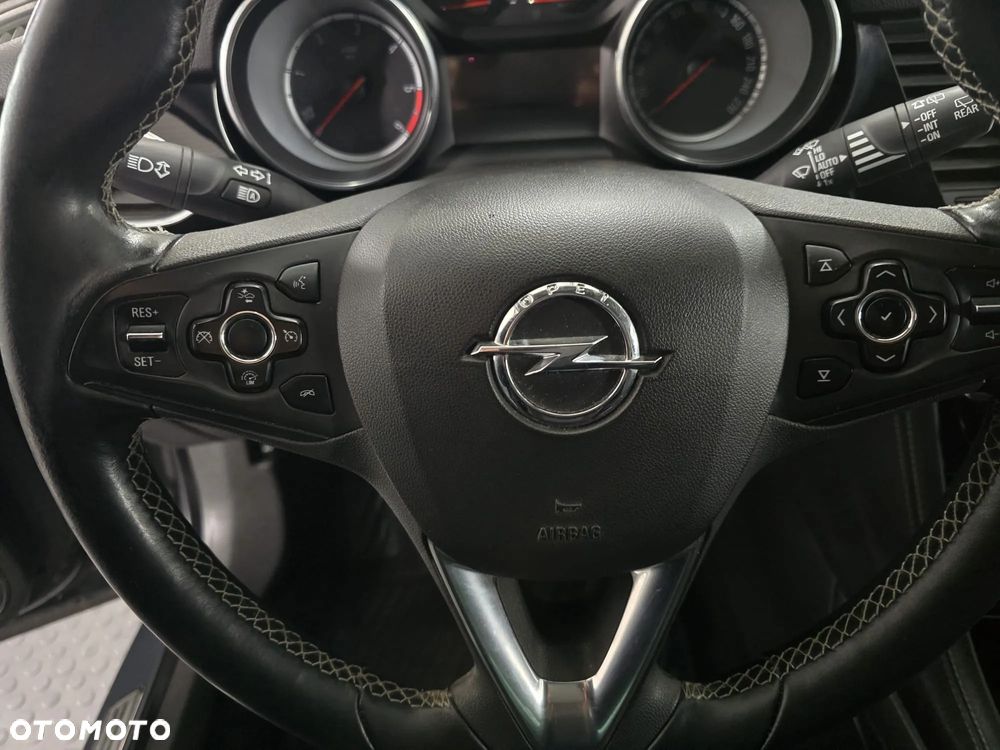 Opel Astra 1.6 BiTurbo D (CDTI) Start/Stop Innovation - 9