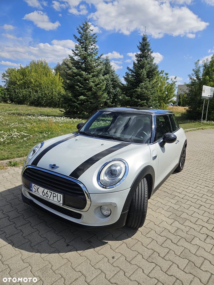 MINI Cooper Standard - 1