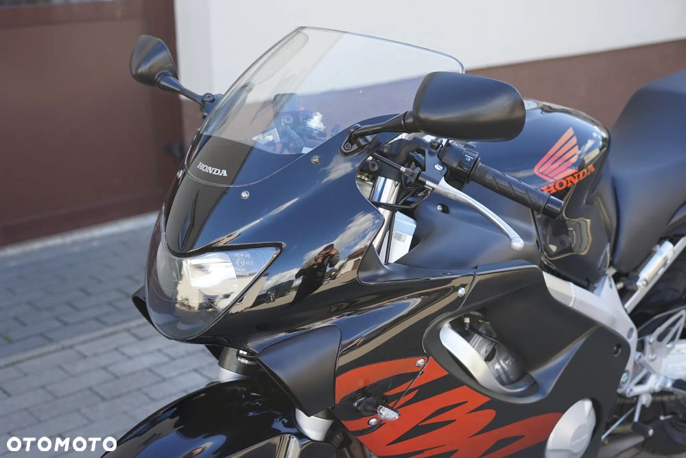 Honda CBR - 30