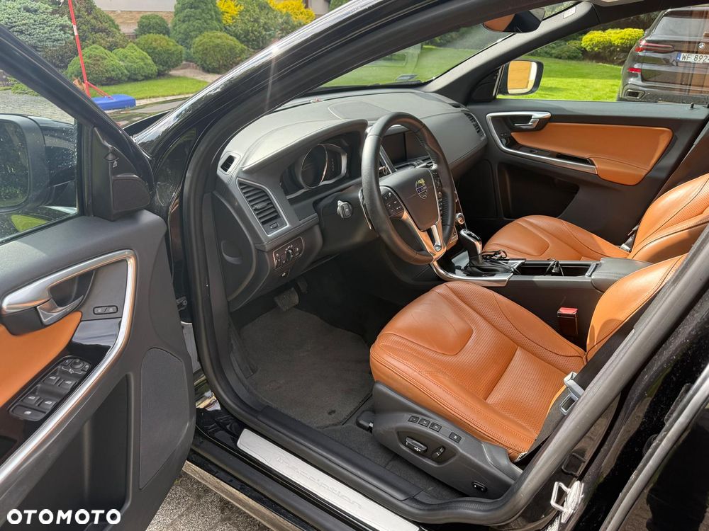 Volvo XC 60 D5 AWD Geartronic Linje Inscription - 9
