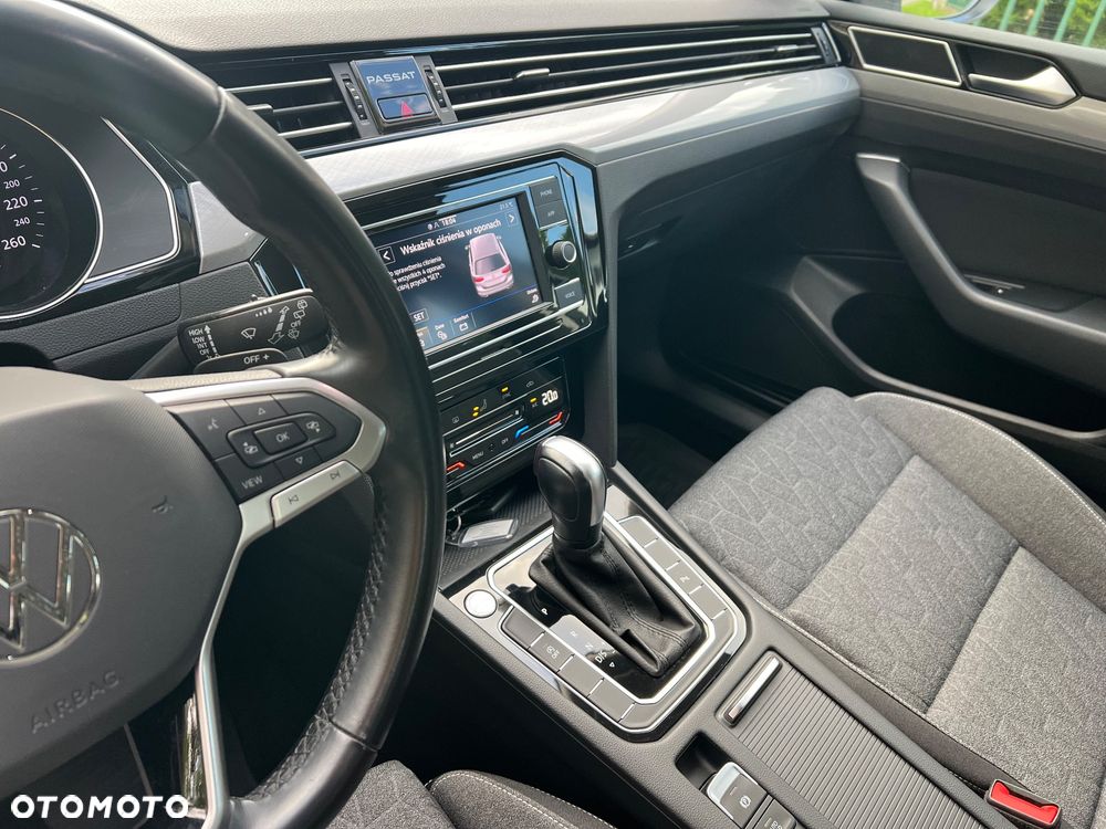 Volkswagen Passat Variant 1.5 TSI EVO Business DSG - 19