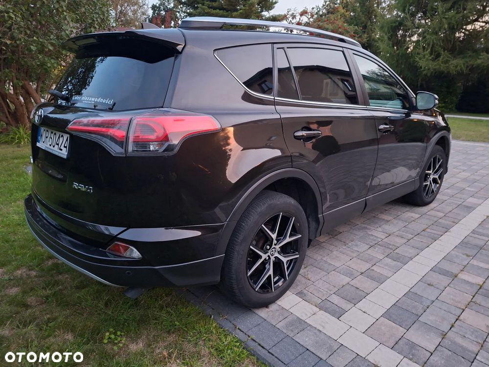Toyota RAV4 2.0 D-4D Prestige 4x2 - 4