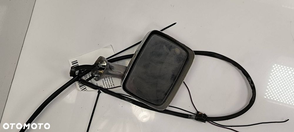 LUSTERKO LEWE CADILLAC ELDORADO - 2