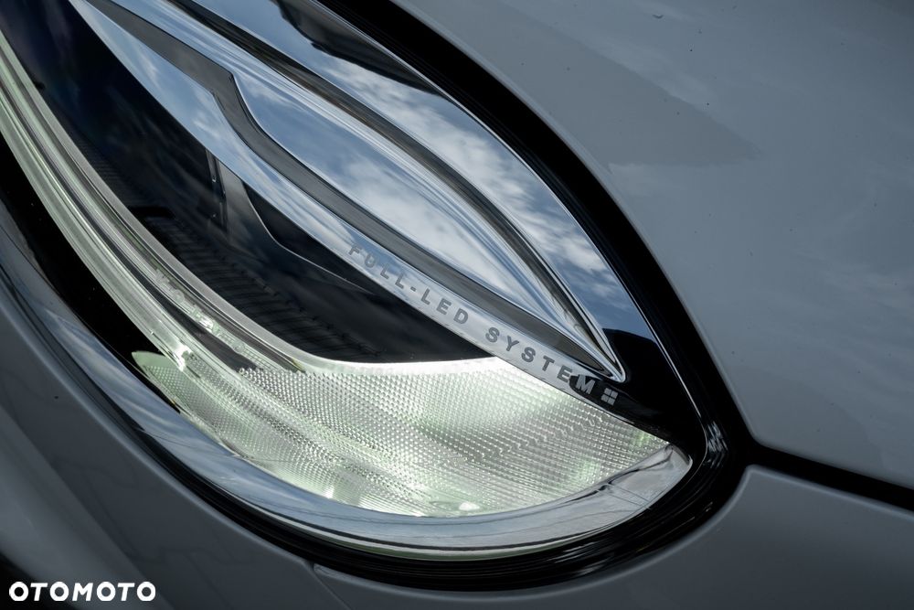 Volvo V40 D2 Geartronic RDesign - 38