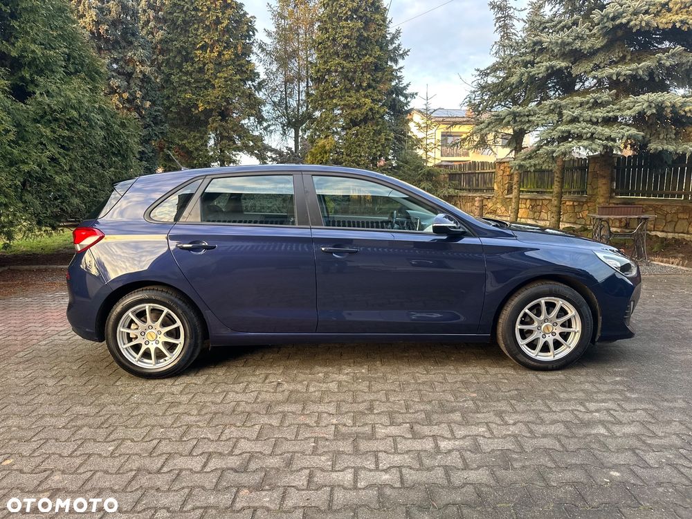 Hyundai i30 1.4 Passion Plus - 23