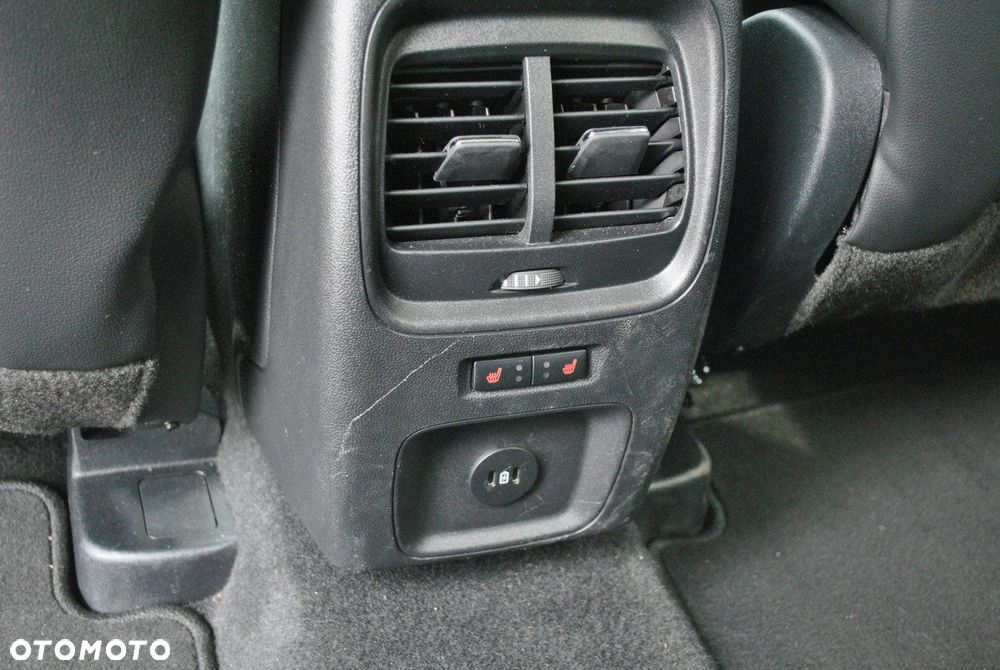 Ford Kuga 2.5 FHEV FWD Titanium X - 13