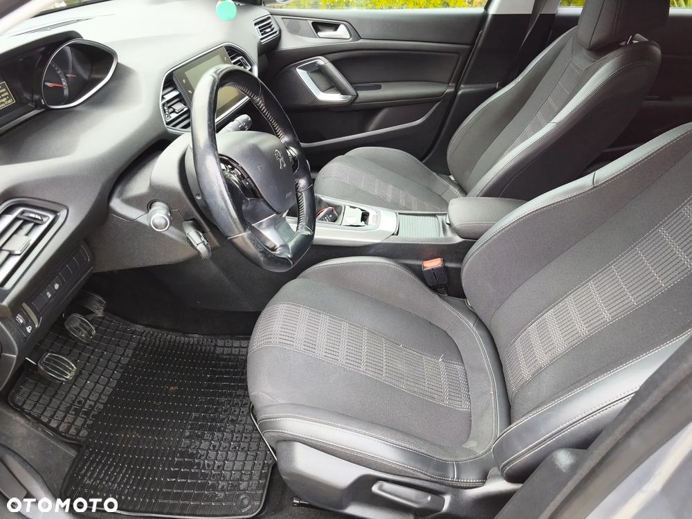 Peugeot 308 BlueHDi FAP 130 Stop & Start Allure Pack - 7