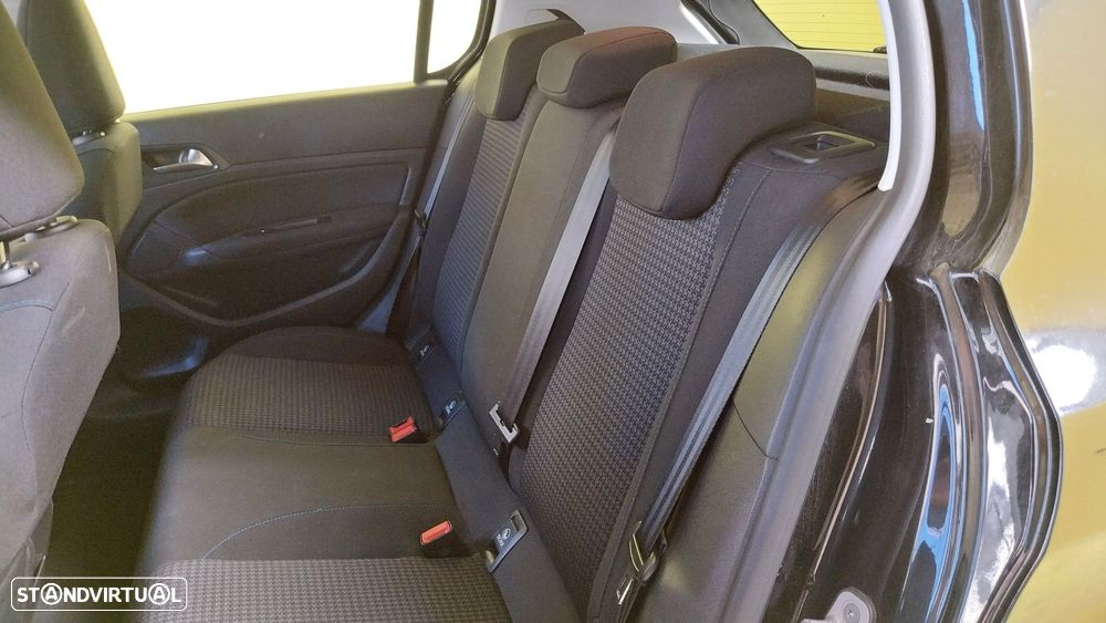 Peugeot 308 1.2 PureTech Style - 15