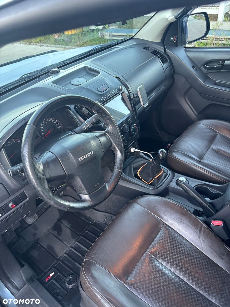 Isuzu D-Max 2.5 EC LS - 15