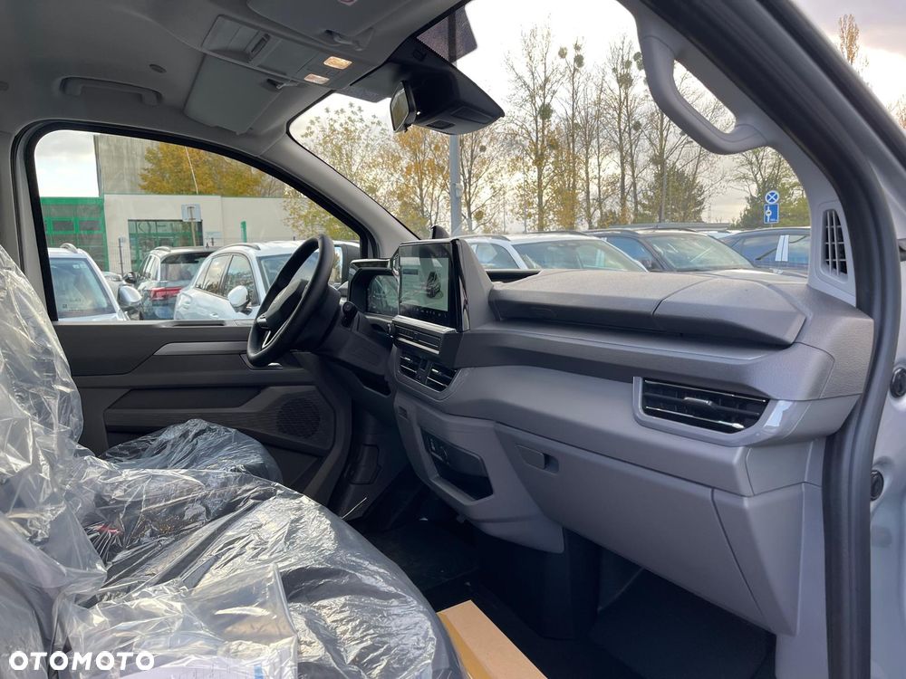 Volkswagen Caravelle - 38