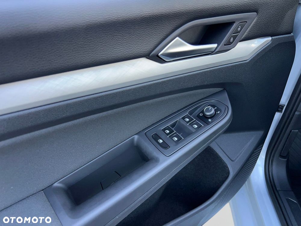 Volkswagen Golf VIII 1.5 TSI EVO Life - 18