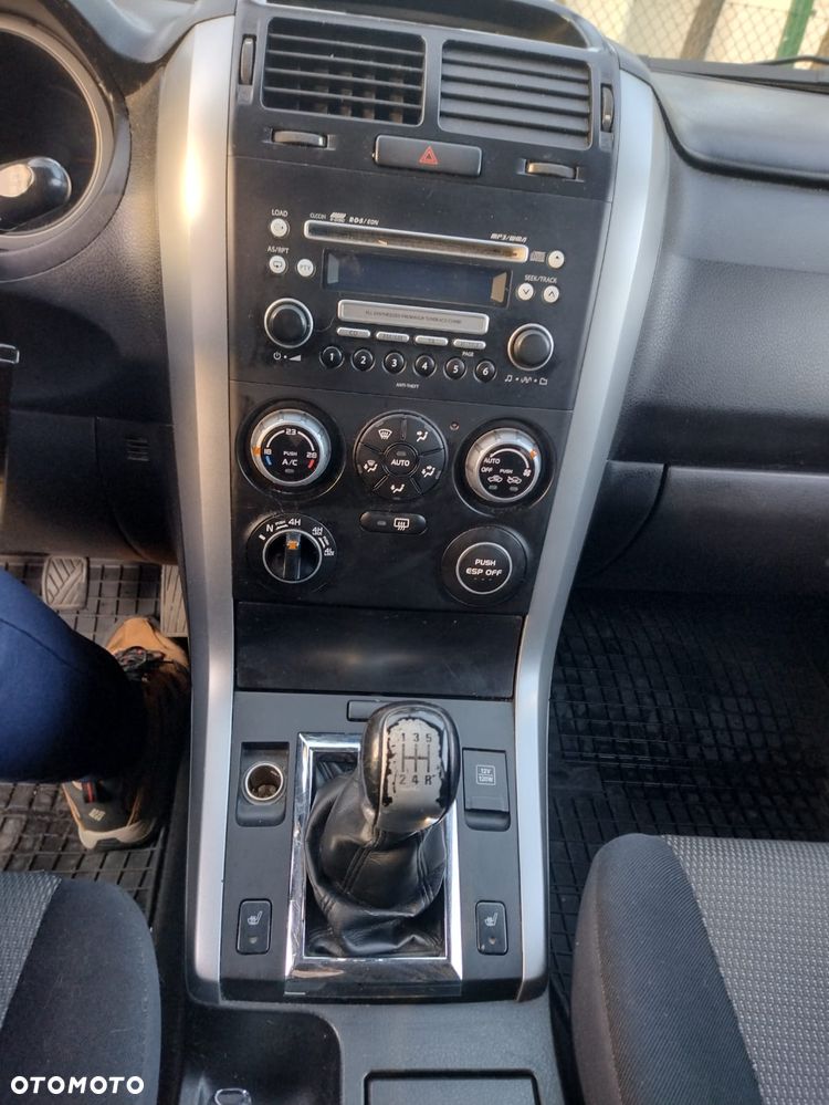 Suzuki Grand Vitara 1.9 DDiS - 6