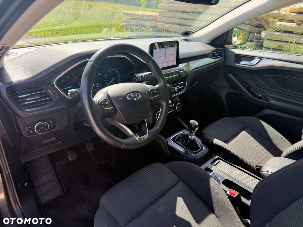 Ford Focus - 34