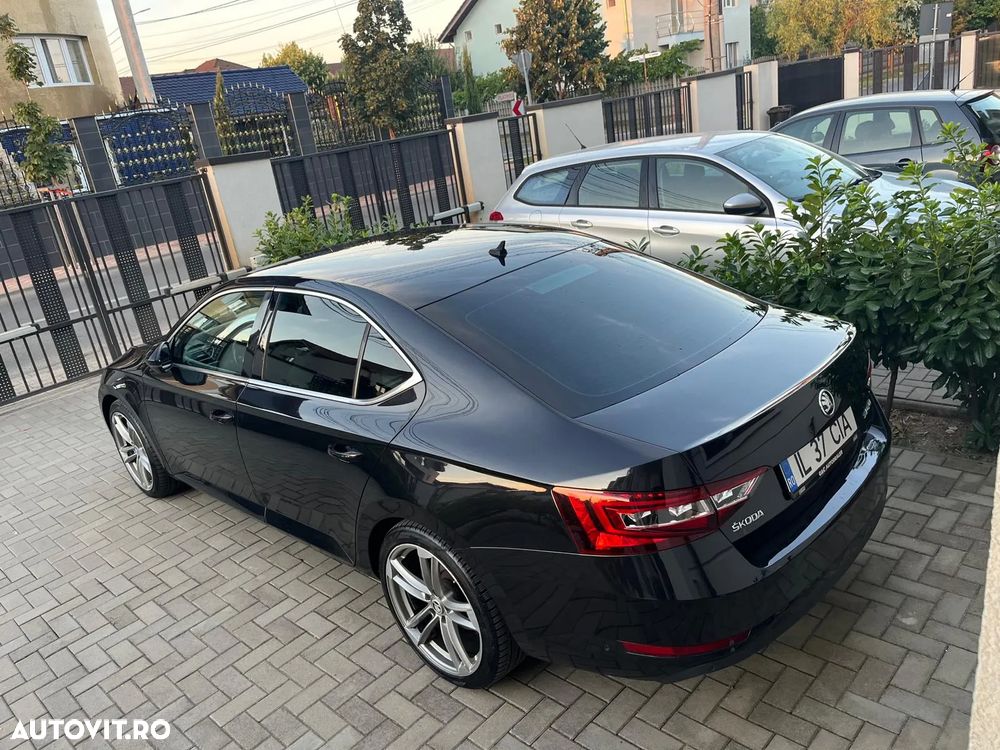 Skoda Superb 1.6 TDI DSG Ambition - 6