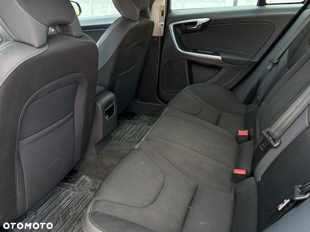 Volvo S60 D3 Kinetic - 21