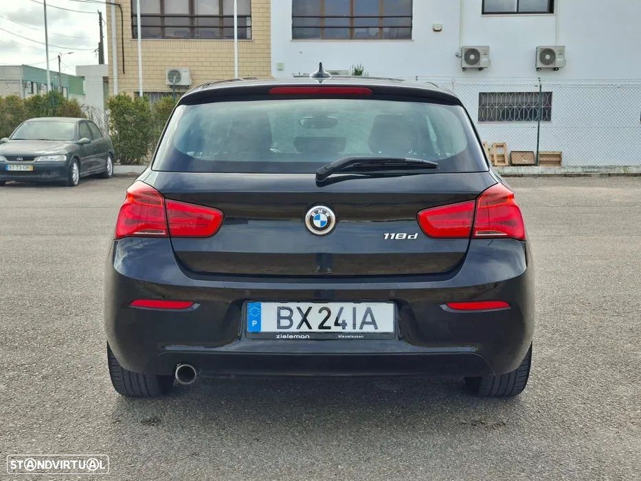 BMW 118 d Aut. Sport Line - 5