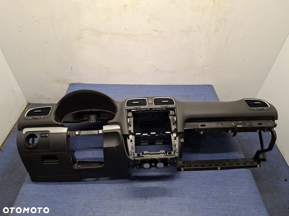 VW GOLF VI DESKA ROZDZIELCZA KOKPIT - 1