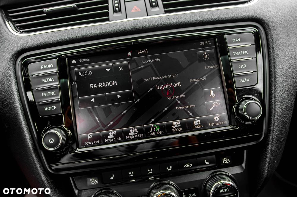 Skoda Octavia 2.0 TSI (Green tec) DSG RS - 32