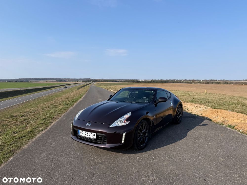 Nissan 370 Z - 2