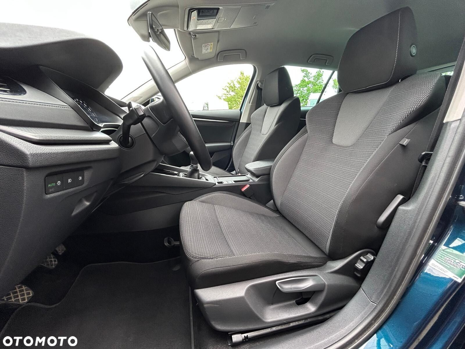 Skoda Octavia 1.5 TSI ACT Ambition - 8