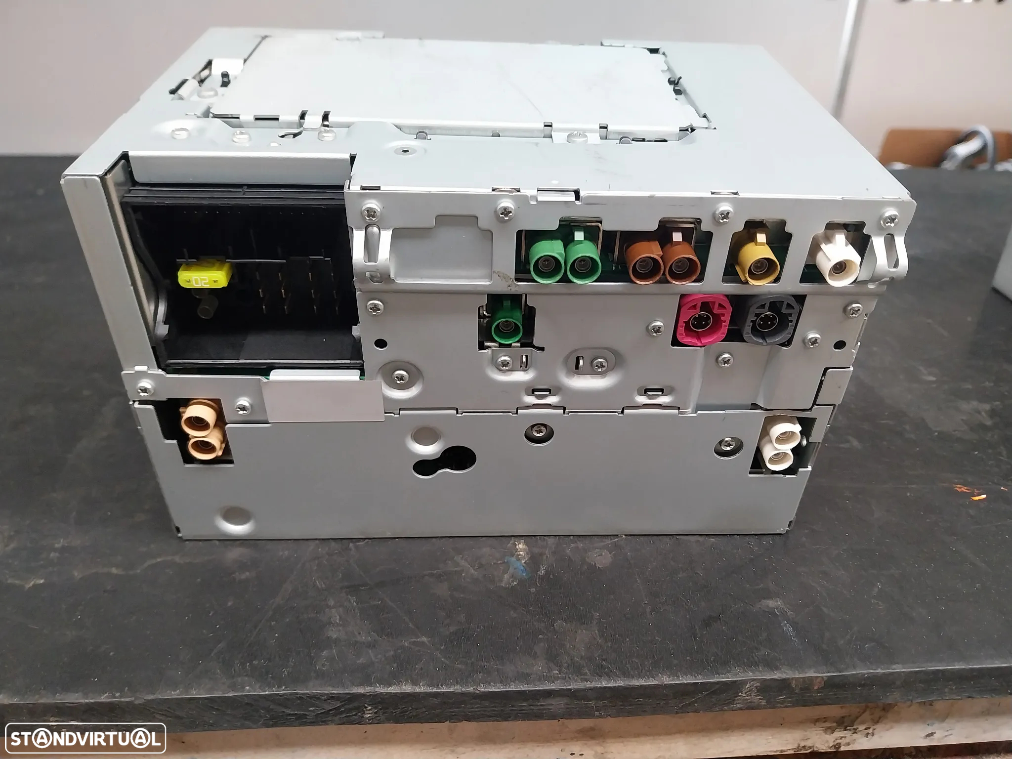 Radio Mercedes W204 ano 2011 Ref: A2049006090 - 4