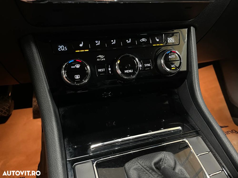 Skoda Superb 2.0 TDI DSG Ambition - 18