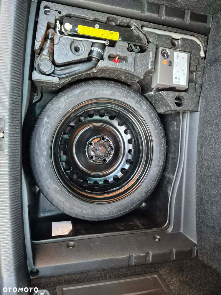 Volkswagen Passat 1.8 TSI Highline - 16