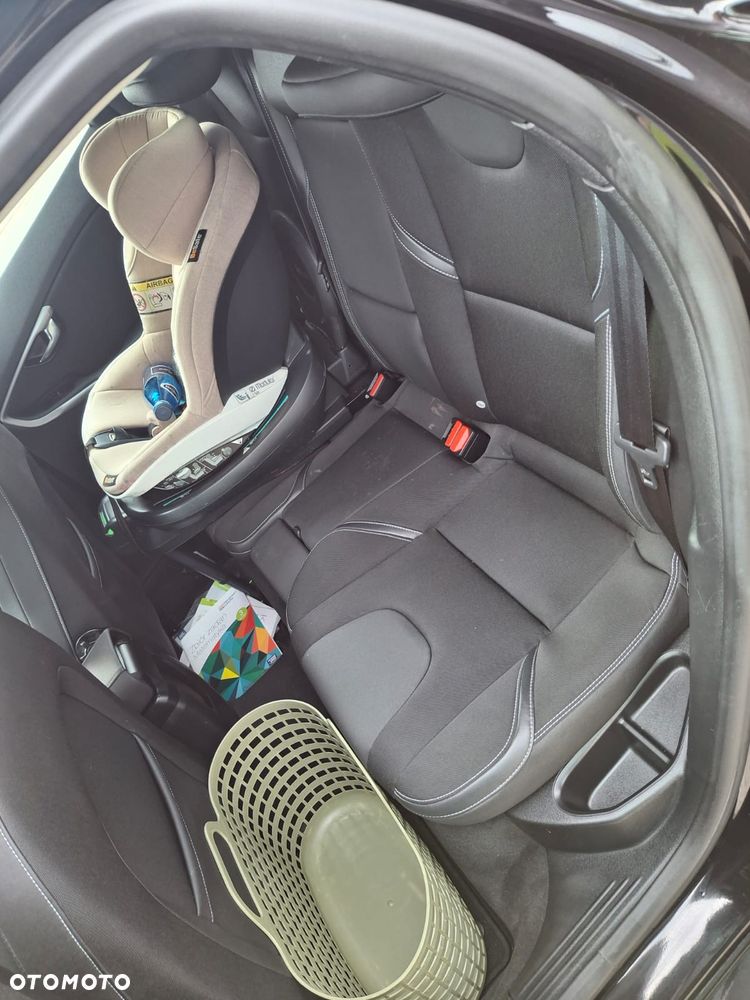 Volvo V40 - 9