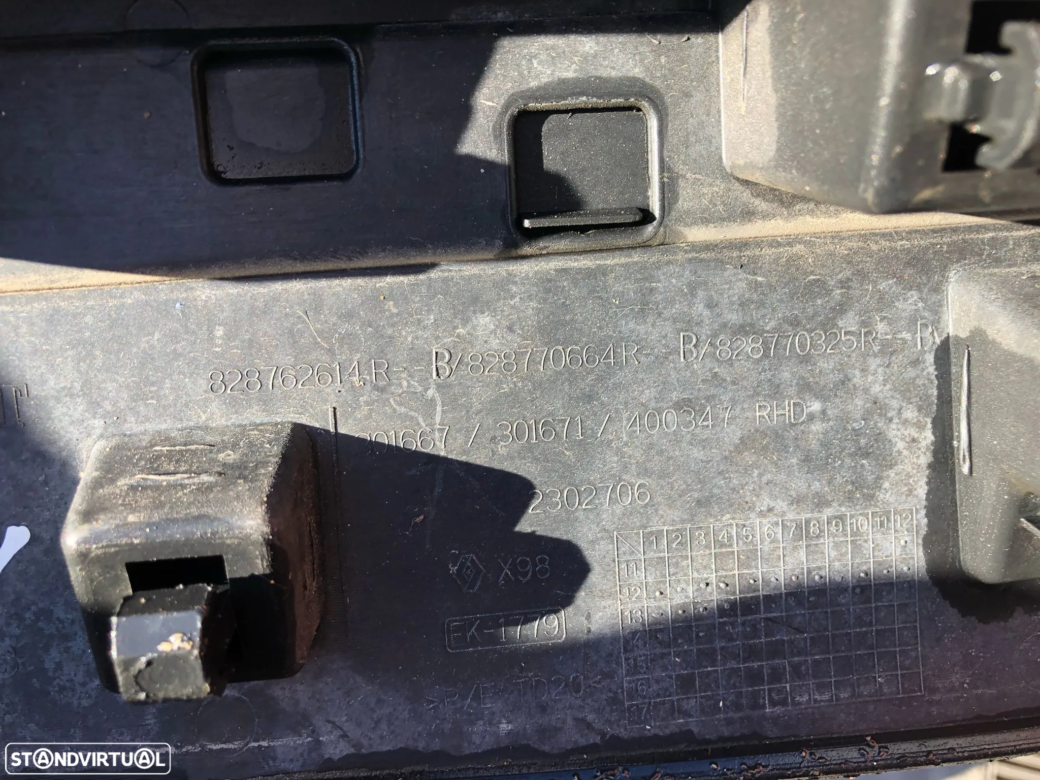 RENAULT CLIO IV FRISOS PORTA - FR013 - 13