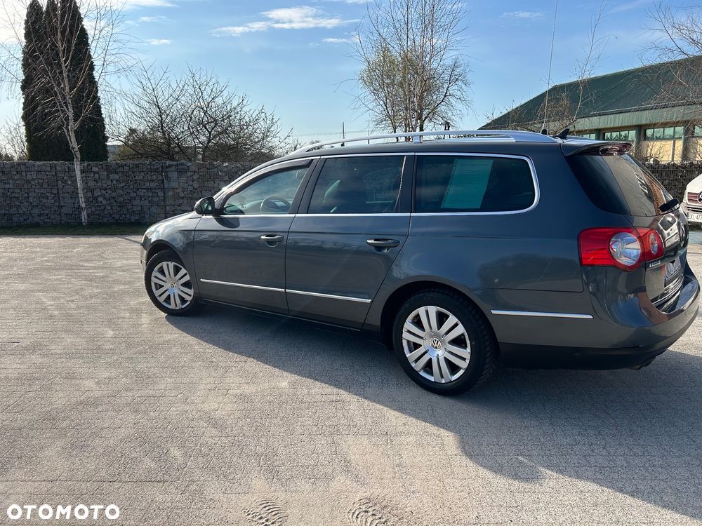 Volkswagen Passat 2.0 TDI DSG Highline - 8