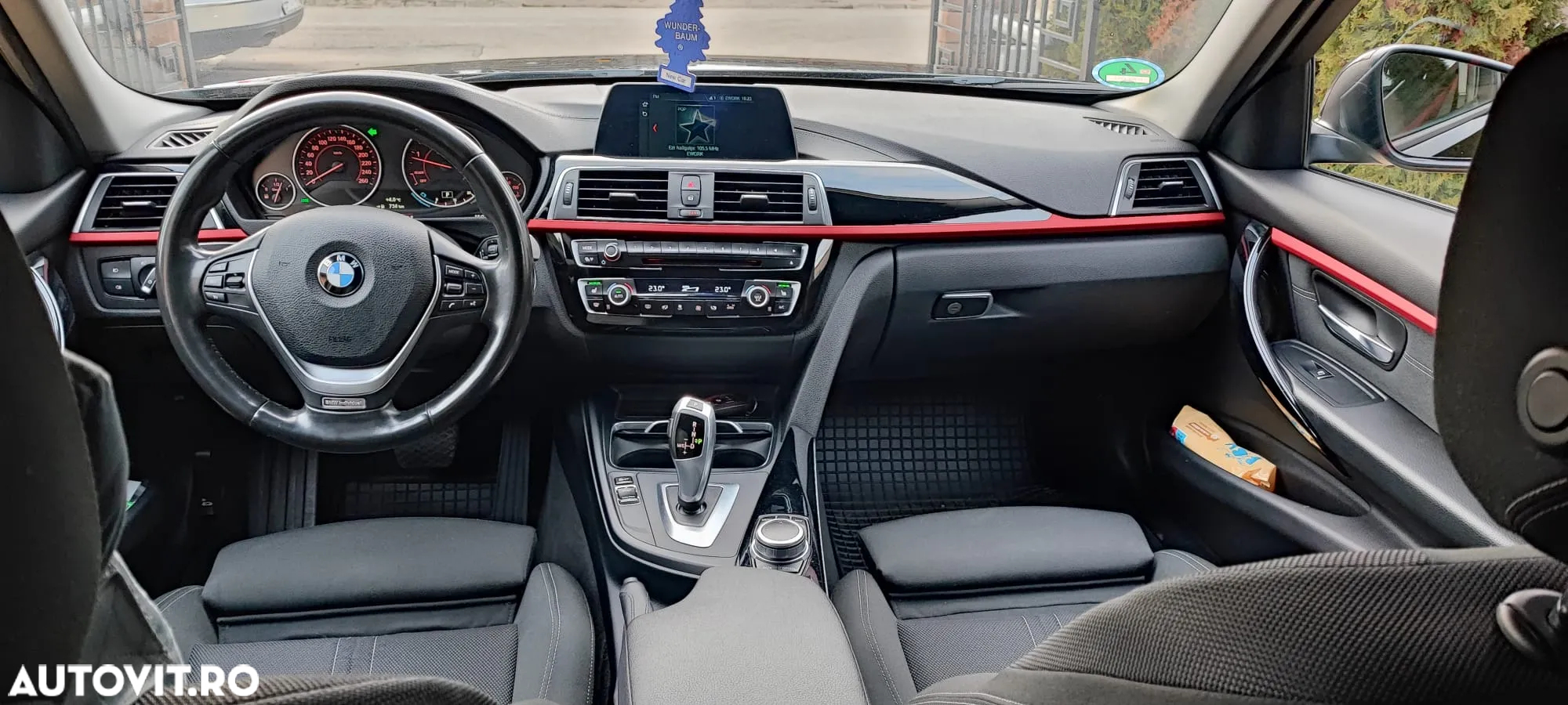 BMW Seria 3 320d Touring Aut. Sport Line - 4