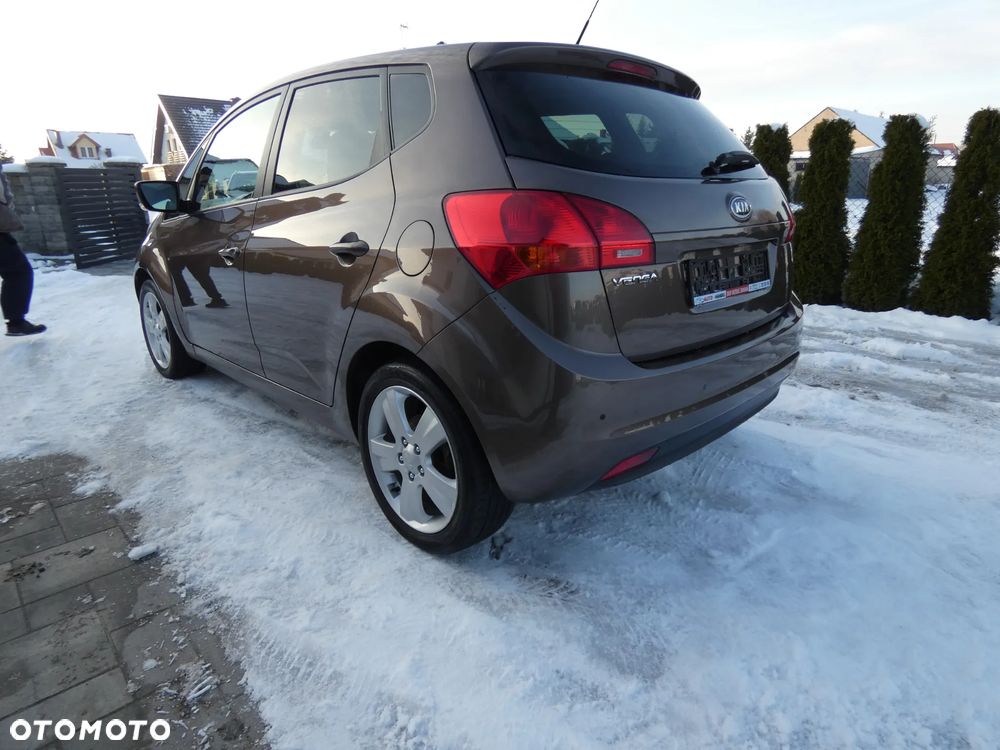 Kia Venga 1.6 CVVT Dream Team Edition - 13