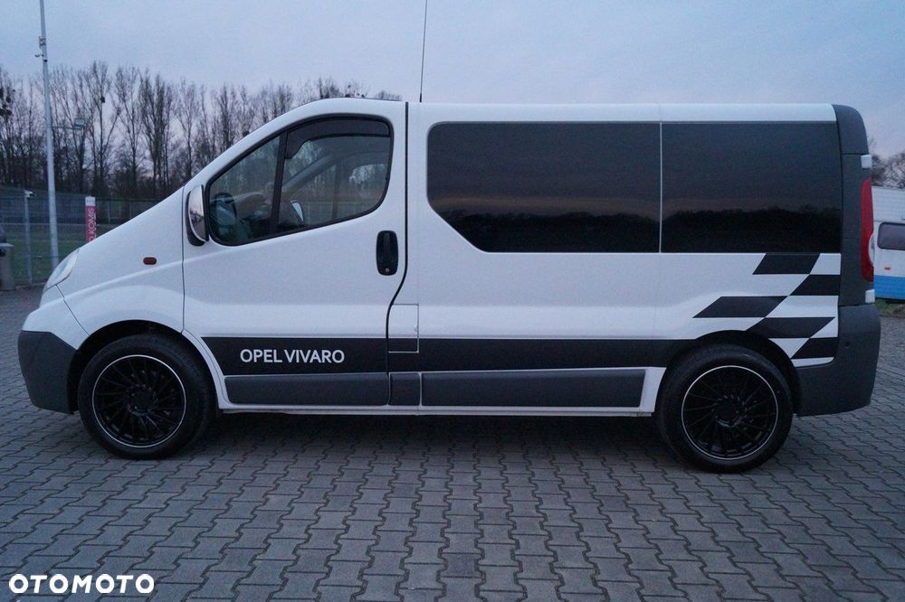 Opel Vivaro - 11
