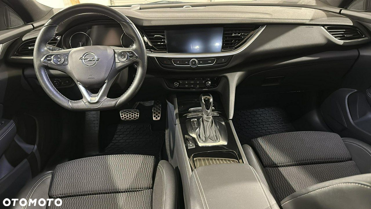 Opel Insignia - 17