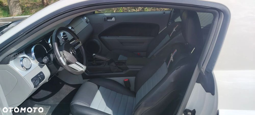 Ford Mustang 4.6 V8 GT Convertible - 32