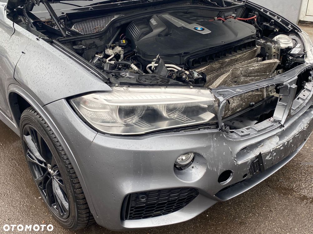 BMW X5 xDrive50i Sport-Aut - 8