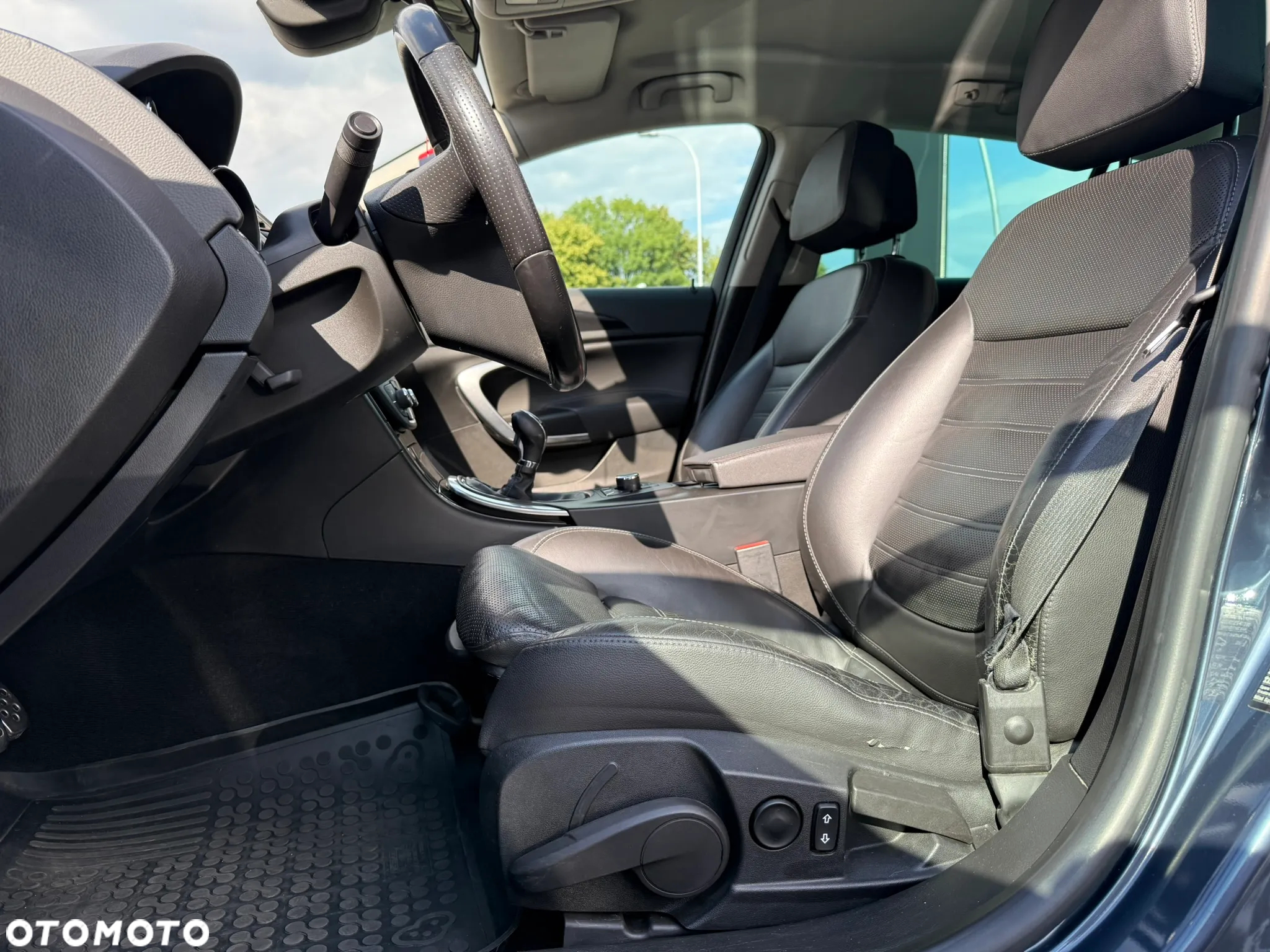 Opel Insignia 1.6 T Sport - 13