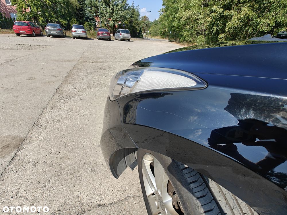 Hyundai Elantra 1.6 Comfort - 18